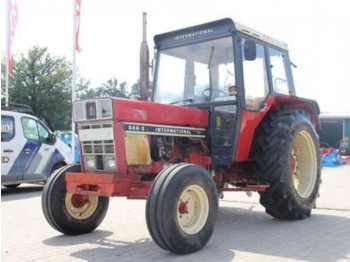 Farm tractor Case IH 844 S: picture 1