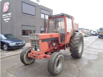 Farm tractor INTERNATIONAL 955 XL: picture 1