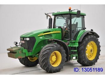 Farm tractor John Deere 4x4: picture 1