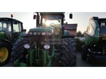 Farm tractor John Deere 8120: picture 1