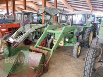 Farm tractor John Deere 920 S: picture 1