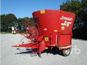 Trioliet SM12 Feed Mixer Trailer - Livestock equipment