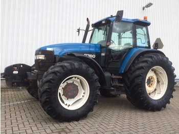 Farm tractor New holland 8360: picture 1