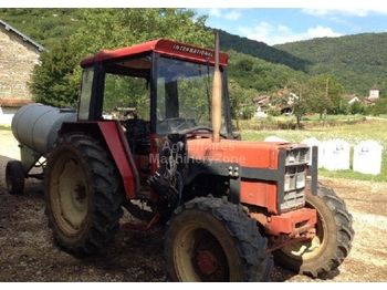 Wheel tractor Case IH Tracteur 733