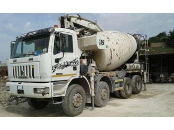 Concrete pump truck ASTRA HD7/C 84.45 ASTRA HD7/C 84.45: picture 1