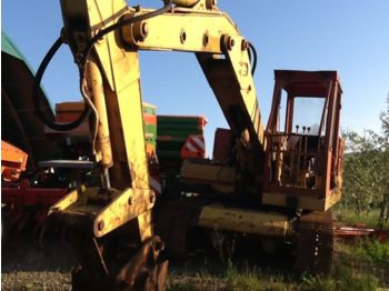 Crawler excavator BENATI 90: picture 1