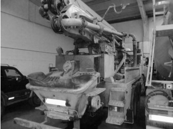 Concrete mixer truck BOMBA DE HORMIGON PUTZMEISTER 24 M 2001 VOLVO FM7 1990: picture 1