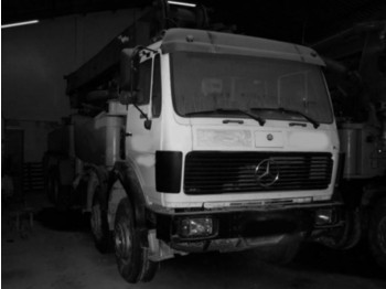 Concrete pump truck BOMBA DE HORMIGON PUTZMEISTER  43 M MERCEDES BENZ 3535 1998: picture 1
