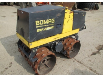 Mini roller Bomag BMP 851: picture 1