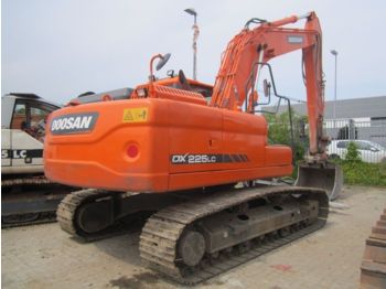Crawler excavator DOOSAN DX 225LC-3: picture 1