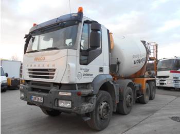 Concrete mixer truck Iveco Trakker 360: picture 1