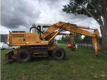 Wheel excavator LIEBHERR A 902 Litronic: picture 1