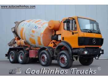 Concrete mixer truck MERCEDES BENZ 3233 SK: picture 1