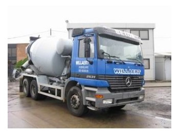 Concrete mixer truck Mercedes-Benz 2631 K: picture 1