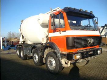 Concrete mixer truck Mercedes Benz 3229 8x4 V8 engine: picture 1