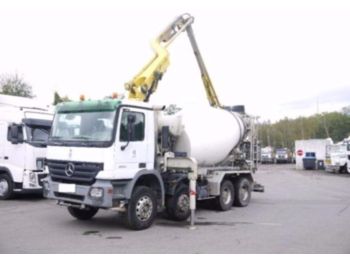 Concrete pump truck Mercedes-Benz Actros 3241 Betonmischer/Pumpe/Putzmeister: picture 1