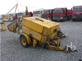 Concrete pump truck SULLAIR Portable: picture 1