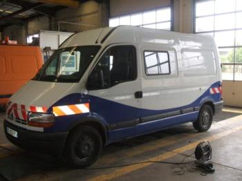Closed box van Renault Master