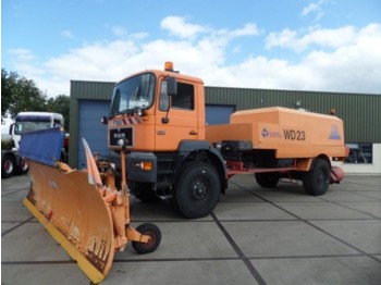 Road sweeper MAN 19.343 4x4 Airport Snowplough Truck: picture 1