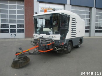 Road sweeper Ravo 530 with 3-rd brush: picture 1