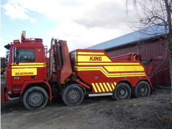 Tow truck for transportation of heavy machinery VOLVO F12: picture 1