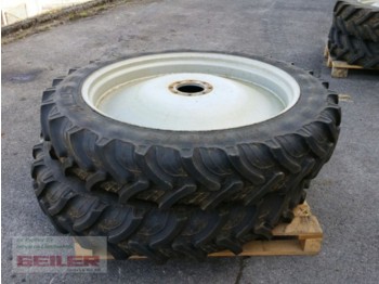 Wheels and tires for Agricultural machinery Taurus 11.2 R28 + 270/95 R42 Pflegebereifung für Case IH JXU 105: picture 1