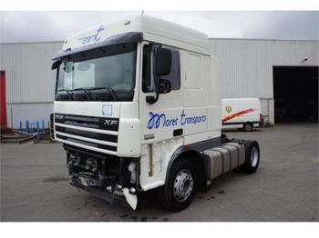 Tractor unit DAF XF105-460 Spacecab Automatic Retarder 2012: picture 1