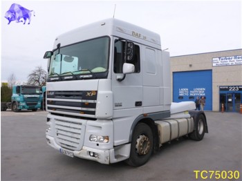 Tractor unit DAF XF 105 460 Euro 4 INTARDER: picture 1