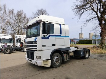 Tractor unit DAF XF 95 380 Spacecab Euro 2: picture 1