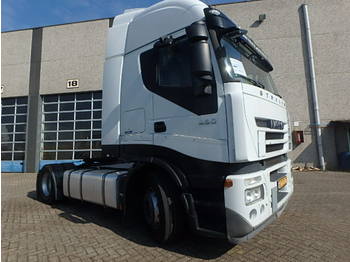 Tractor unit Iveco stralis 450 + spoiler euro 5 + lot of pieces in stock: picture 1