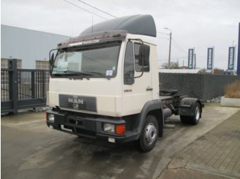 Tractor unit MAN 10.223 BLS: picture 1