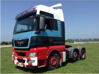 Tractor unit MAN 26.440 Right Hand Drive: picture 1