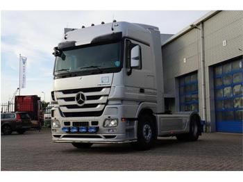 Tractor unit Mercedes-Benz Actros 1848: picture 1