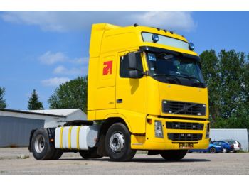 Tractor unit VOLVO FH12 420 model 2003