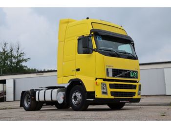 Tractor unit VOLVO FH12 460 model 2005