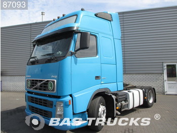 Tractor unit Volvo FH12 420 XL Euro 3: picture 1