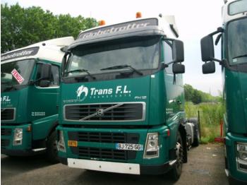 Tractor unit Volvo FH12 4x2: picture 1