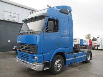 Tractor unit Volvo FH 12 - 420 Globetrotter (AIRCO): picture 1