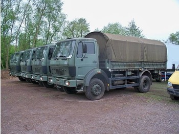 Curtainsider truck Mercedes-Benz 1017 5t 4x4 PRITSCHE