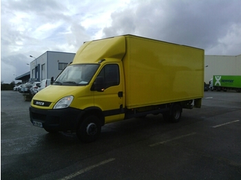 Box truck IVECO DAILY 65C18: picture 1