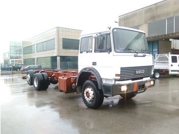 Cab chassis truck IVECO Turbostar 190.26: picture 1