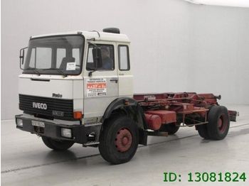 Hook lift truck Iveco 190E24: picture 1