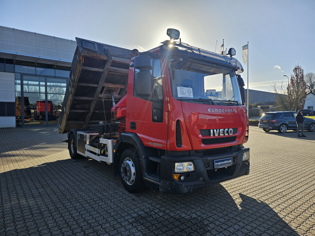 Tipper, Crane truck Iveco Euro Cargo 120E25: picture 10