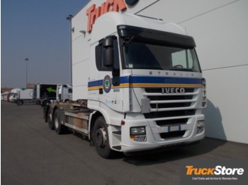 Container transporter/ Swap body truck Iveco STRALIS 260 S: picture 1