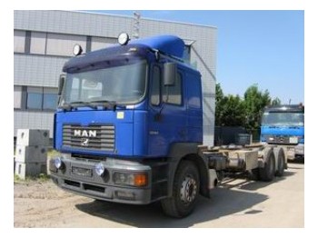Cab chassis truck MAN 26.464 FE 6x4: picture 1