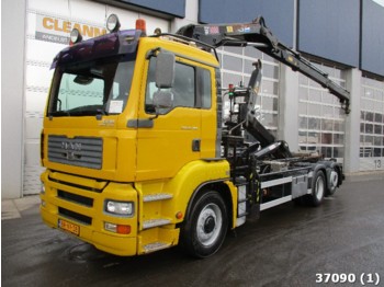 Hook lift truck MAN TGA 26.350 6x4/4 Hiab 12 ton/meter Kran: picture 1