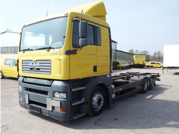 Container transporter/ Swap body truck MAN TGA 26.390 6x2 Jumbo: picture 1