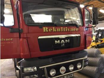 Container transporter/ Swap body truck MAN TGM13.240: picture 1