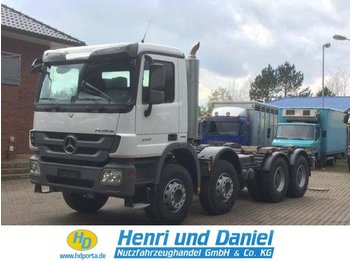 Cab chassis truck MERCEDES-BENZ: picture 1