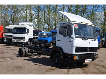 Cab chassis truck MERCEDES BENZ 814           6 cylinders: picture 1